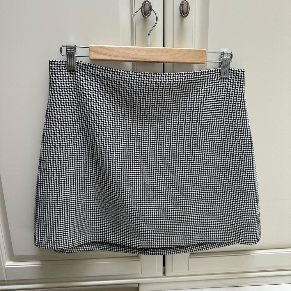 Zara Black and White A-Line Skirt